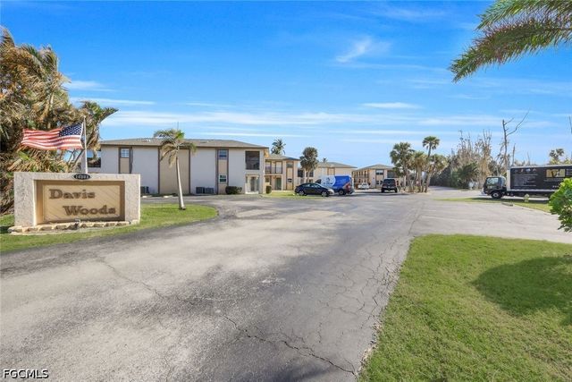 16881 Davis RD 624, Fort Myers, FL 33908