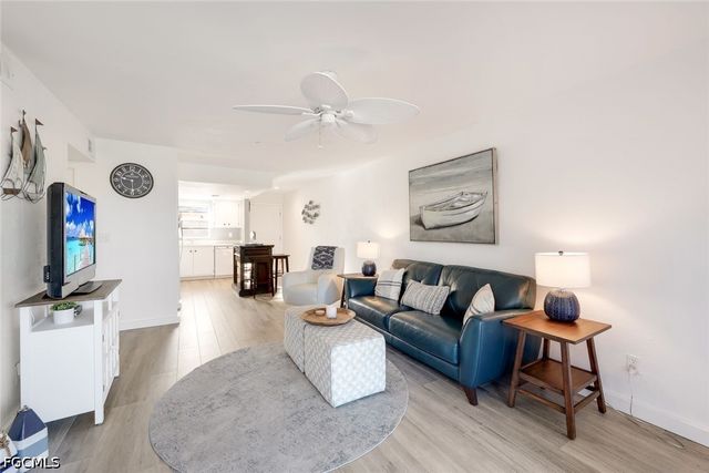 16881 Davis RD 624, Fort Myers, FL 33908