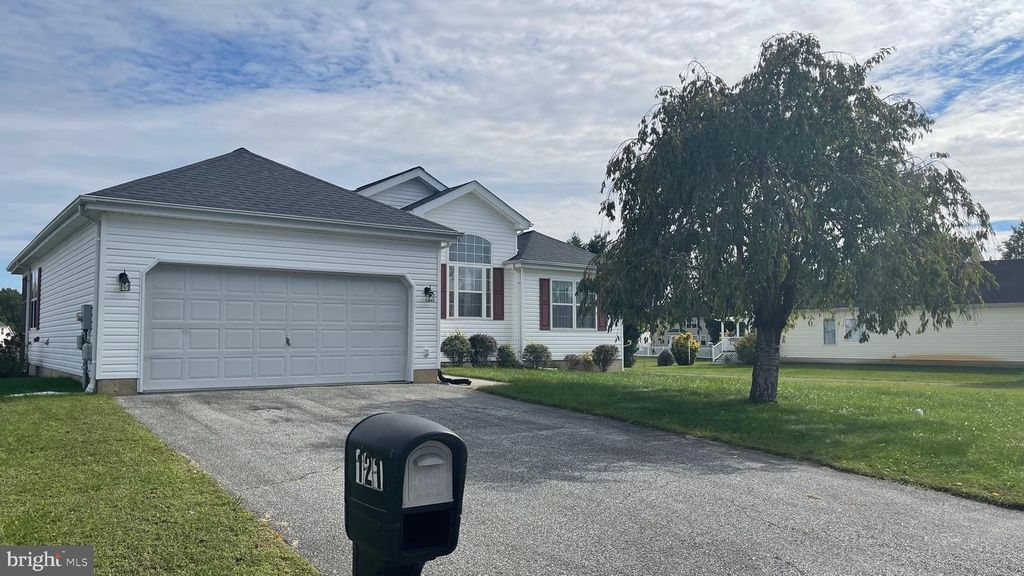 121 GARRISONS LAKE BLVD, Smyrna, DE 19977