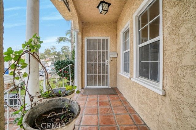 11290 Ivy Place, Los Angeles, CA 90064