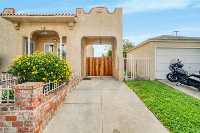 11290 Ivy Place, Los Angeles, CA 90064