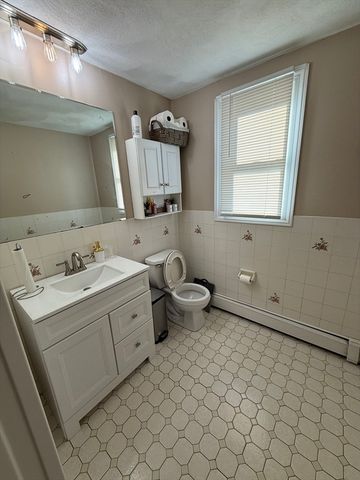 51 Davis St 1, Revere, MA 02151