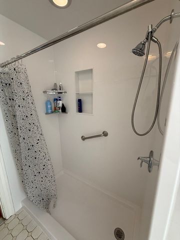 51 Davis St 1, Revere, MA 02151