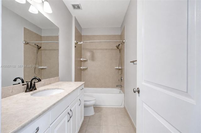 13005 N Riverwalk Cir N, Plantation, FL 33325