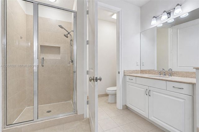 13005 N Riverwalk Cir N, Plantation, FL 33325