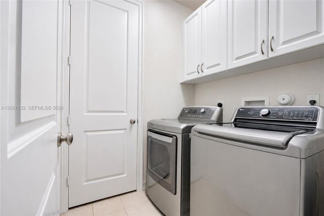 13005 N Riverwalk Cir N, Plantation, FL 33325