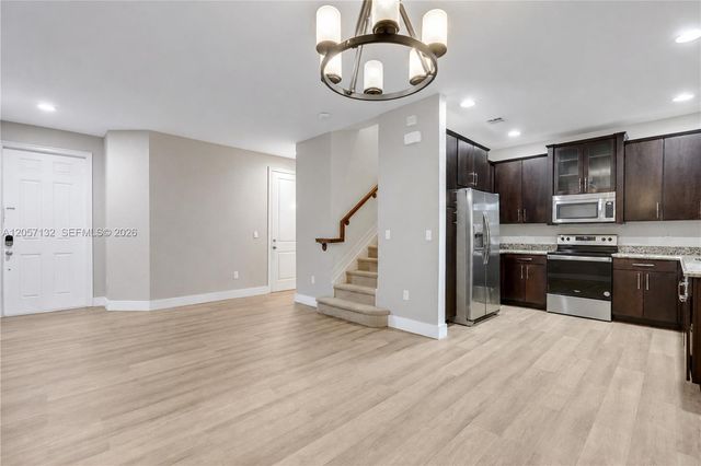 13005 N Riverwalk Cir N, Plantation, FL 33325
