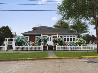 202 Oak Street, South Haven City, MI 49090