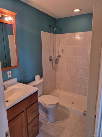 24 Lavender Road, Rocky Point, NY 11778