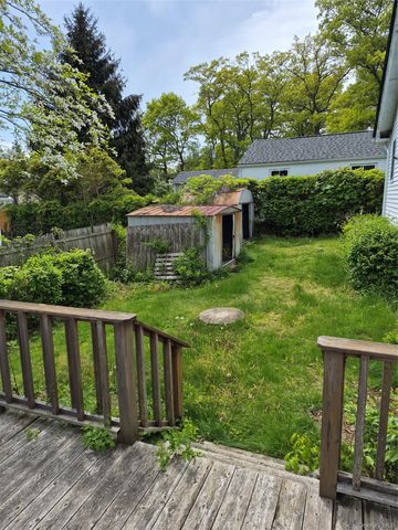 24 Lavender Road, Rocky Point, NY 11778