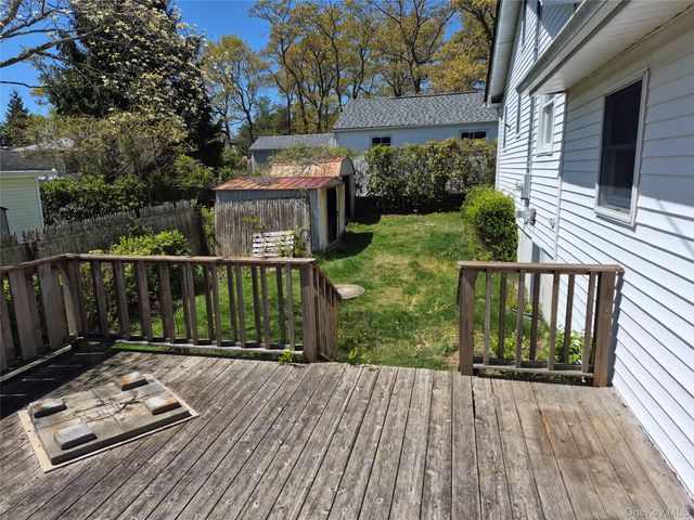 24 Lavender Road, Rocky Point, NY 11778