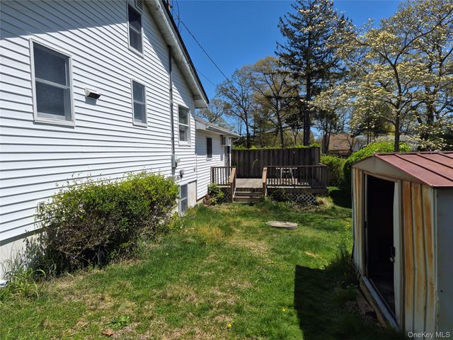 24 Lavender Road, Rocky Point, NY 11778