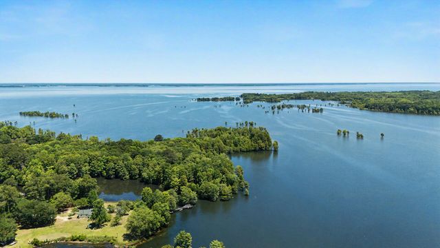 192 Bounty Road, Eutawville, SC 29048