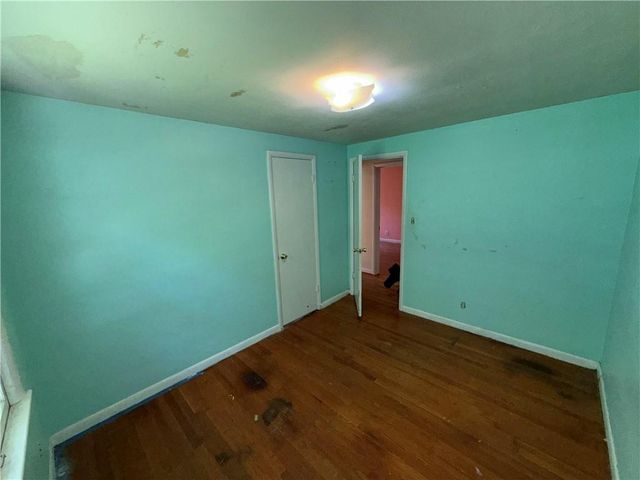 8909 W 81st Street, Overland Park, KS 66204