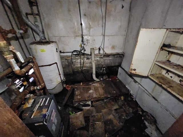 8349 S Essex Avenue, Chicago, IL 60617