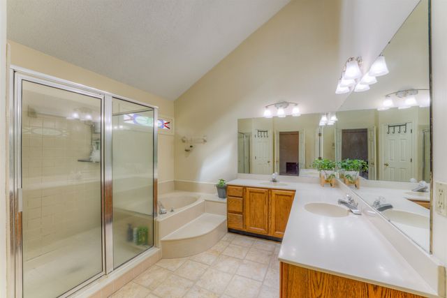 725 CEDAR BRAKE DR, Memphis, TN 38018