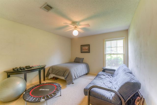 725 CEDAR BRAKE DR, Memphis, TN 38018