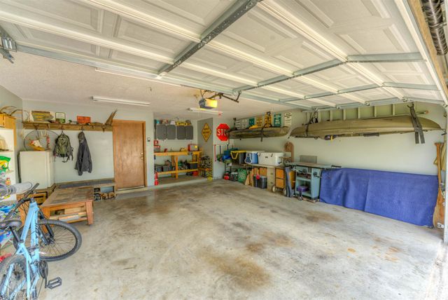 725 CEDAR BRAKE DR, Memphis, TN 38018