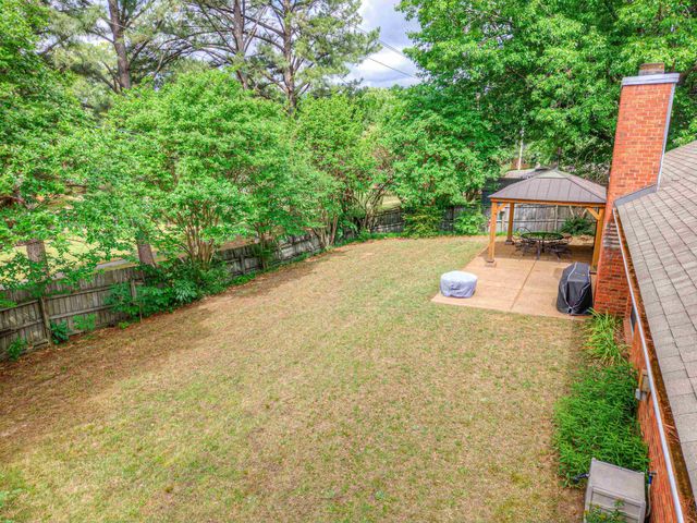 725 CEDAR BRAKE DR, Memphis, TN 38018
