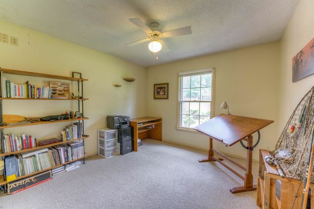 725 CEDAR BRAKE DR, Memphis, TN 38018