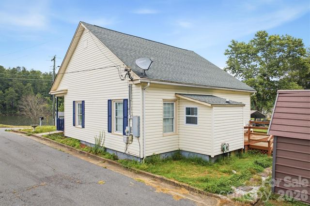 302 Catawba Avenue, Hickory, NC 28601