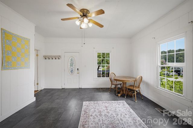 302 Catawba Avenue, Hickory, NC 28601
