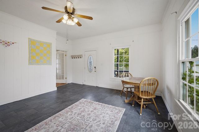 302 Catawba Avenue, Hickory, NC 28601