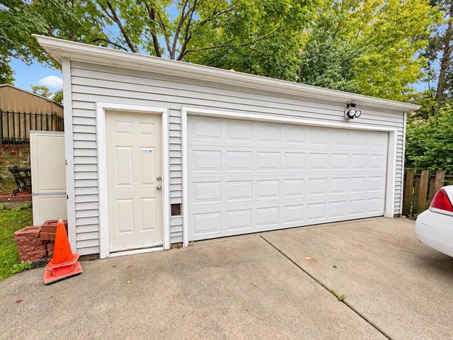 3743 W Miller LANE, Milwaukee, WI 53208