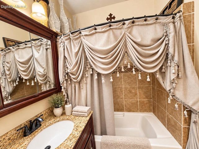 3743 W Miller LANE, Milwaukee, WI 53208