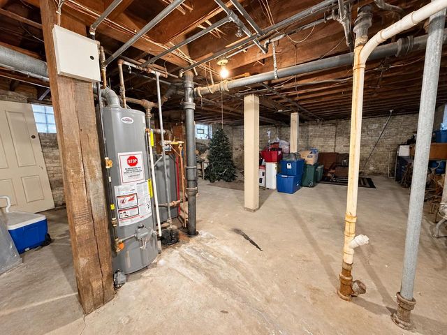 3743 W Miller LANE, Milwaukee, WI 53208