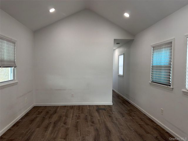 8 Hideaway Lane 4, Marlboro, NY 12542