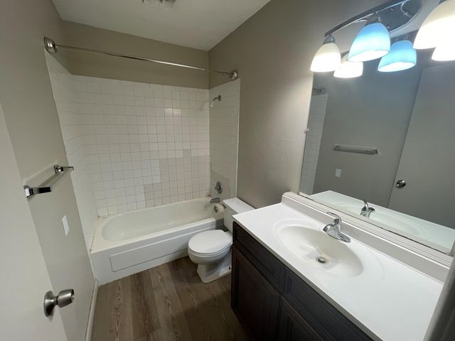 801 N ANN ST 2, Columbia, MO 65201