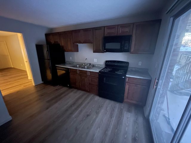 801 N ANN ST 2, Columbia, MO 65201