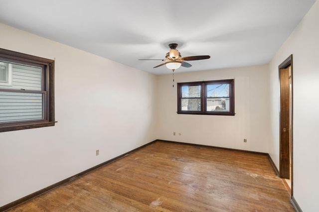 507 Hickory Lane, Munster, IN 46321