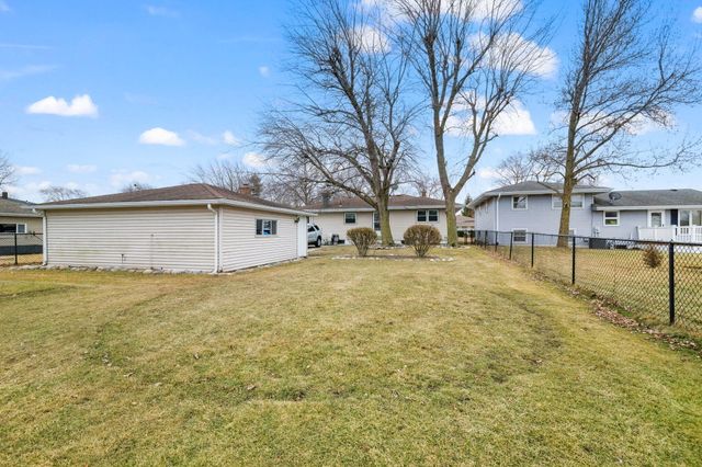 507 Hickory Lane, Munster, IN 46321
