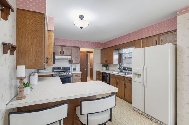 507 Hickory Lane, Munster, IN 46321