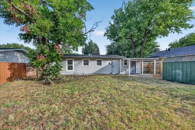 906 Euclid Street, Cleburne, TX 76033