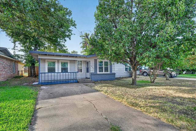906 Euclid Street, Cleburne, TX 76033