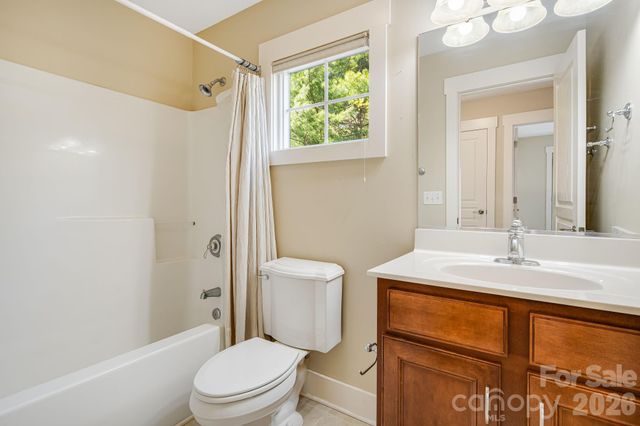 7 Oakhaven Terrace, Asheville, NC 28803