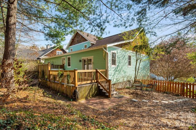 7 Oakhaven Terrace, Asheville, NC 28803