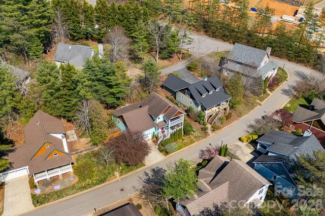 7 Oakhaven Terrace, Asheville, NC 28803