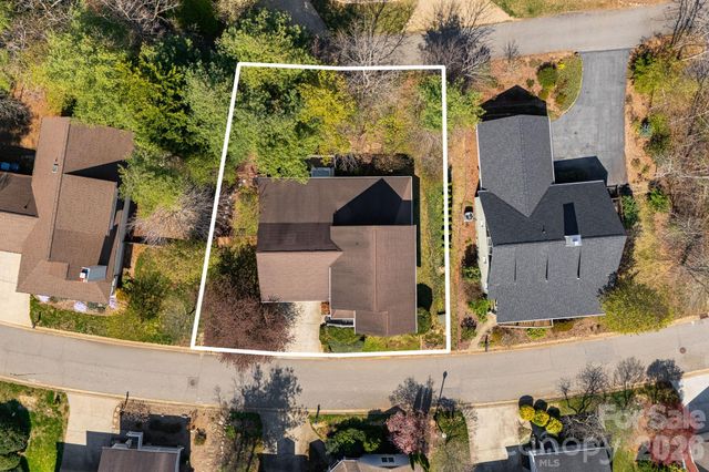 7 Oakhaven Terrace, Asheville, NC 28803