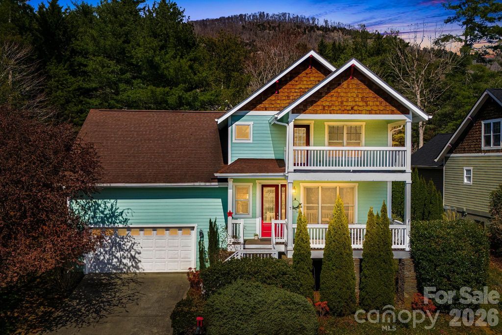 7 Oakhaven Terrace, Asheville, NC 28803