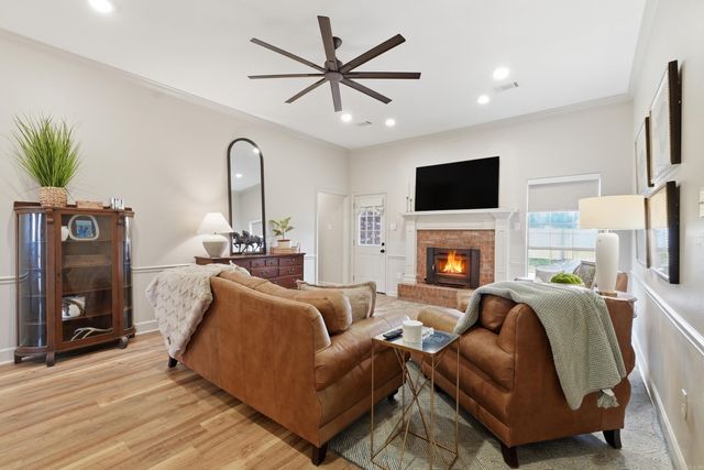 410 Whitney Woods, Conway, AR 72034