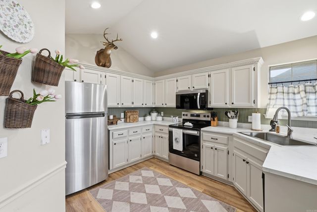410 Whitney Woods, Conway, AR 72034