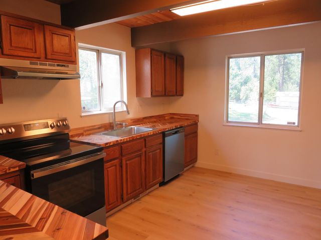 190 Bald Mountain Rd, West Point, CA 95255