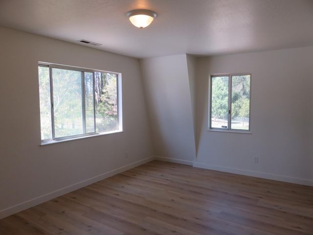 190 Bald Mountain Rd, West Point, CA 95255