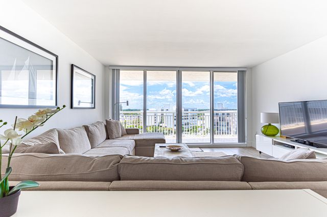 3546 S Ocean Boulevard 818, South Palm Beach, FL 33480