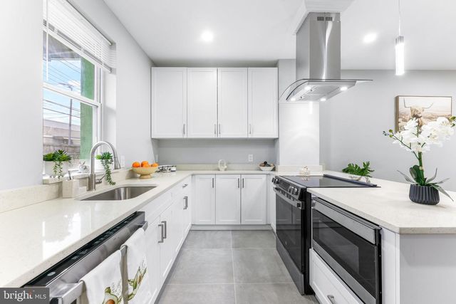 434 ILCHESTER AVE, Baltimore, MD 21218