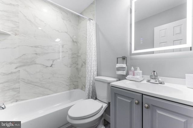 434 ILCHESTER AVE, Baltimore, MD 21218